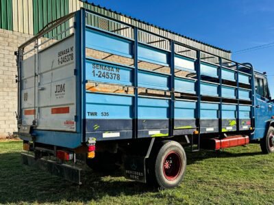 Vendo mercedes 710 1994 110000 km impecable